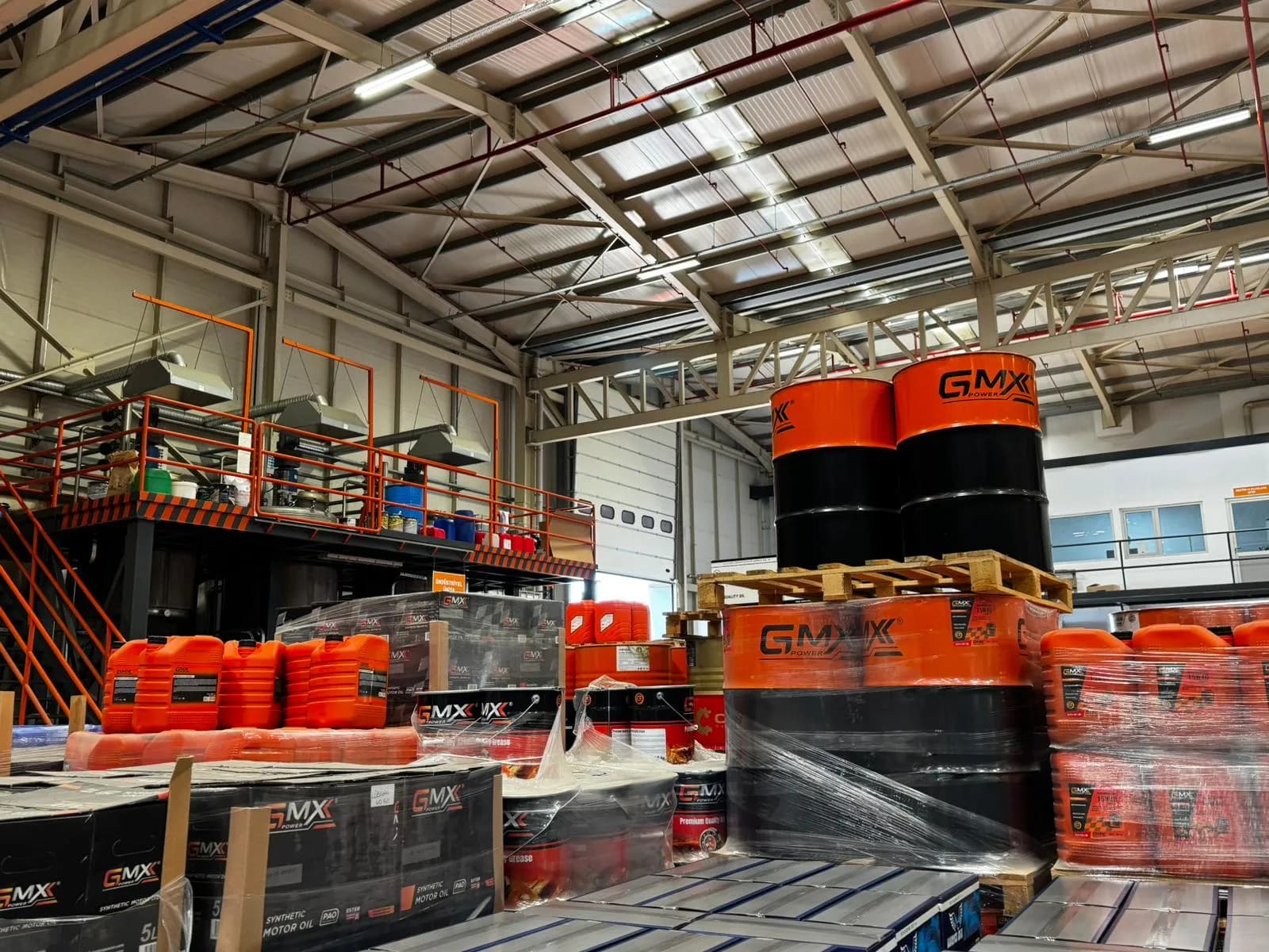 GMX Power ürünlerinin depolandığı METSAY ana deposu